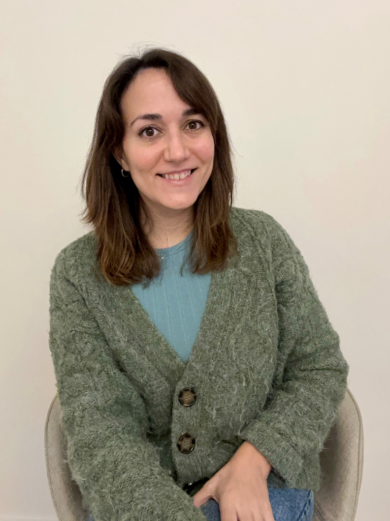 Jéssica de Miguel Terroba - Psicóloga sanitaria con enfoque integrador, especializada en perinatal y trauma.
